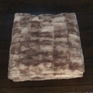 Soft throw blanket cream brown tan 48x60